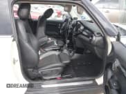 ✅ 2017 MINI Hardtop Cooper S • VIN: WMWXP7C39H3B94675 • Lot: 42532420. Wystawiony na IAAI z przebiegiem 94 340 mil. Bezpłatny archiwum sprzedaży aukcyjnych z USA i szczegółowy raport historii pojazdu na DreamBid. Zdjęcie 5.