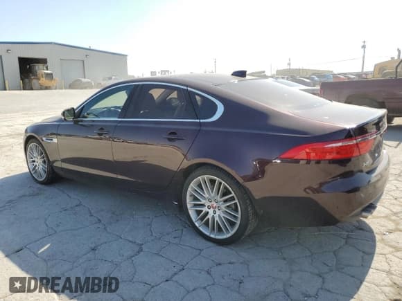 ✅ 2017 Jaguar XF 20d Prestige • VIN: SAJBE4BN4HCY44127 • Лот: 76267044. Опубликован ранее на Copart с пробегом 79 618 миль. Бесплатный доступ к архиву аукционных продаж из США и подробный отчёт об истории автомобиля на DreamBid. Изображение 2.