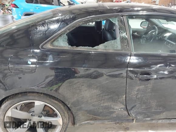 ✅ 2015 Audi A5 Premium Plus • VIN: WAUMFAFRXFA048925 • Лот: 42917717. Опубликован ранее на IAAI с пробегом 61 795 миль. Бесплатный доступ к архиву аукционных продаж из США и подробный отчёт об истории автомобиля на DreamBid. Изображение 19.