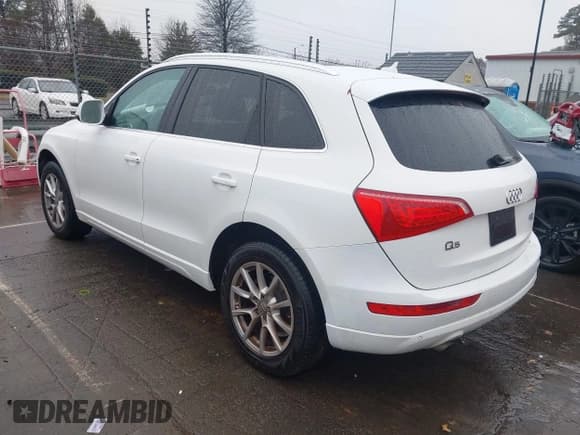 ✅ 2011 Audi Q5 Premium Plus • VIN: WA1LFAFP4BA068069 • Лот: 43870536. Опубликован ранее на IAAI с пробегом 110 697 миль. Бесплатный доступ к архиву аукционных продаж из США и подробный отчёт об истории автомобиля на DreamBid. Изображение 3.