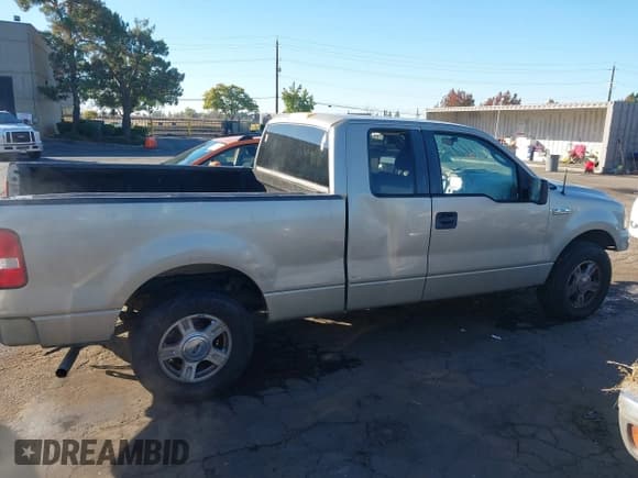 ✅ 2007 Ford F-150 STX • VIN: 1FTRX12W97FB85893 • Lot: 43575865. Listed on IAAI with 214,882 mi. Free auction sales archive from the USA and detailed vehicle history report at DreamBid. Image 14.