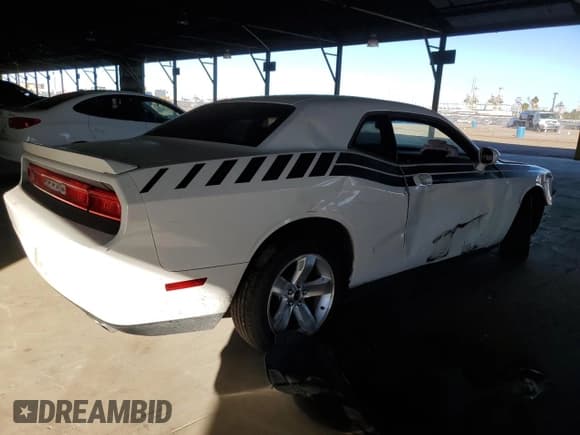 ✅ 2009 Dodge Challenger R/T • VIN: 2B3LJ54T89H599588 • Lot: 42023785. Wystawiony na Copart z przebiegiem 140 852 mil. Bezpłatny archiwum sprzedaży aukcyjnych z USA i szczegółowy raport historii pojazdu na DreamBid. Zdjęcie 3.