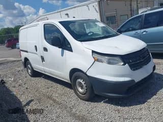 ✅ 2017 Chevrolet City Express Cargo LS • VIN: 3N63M0YN5HK696051 • Lot: 42753073. Wystawiony na IAAI z przebiegiem 173 022 mil. Bezpłatny archiwum sprzedaży aukcyjnych z USA i szczegółowy raport historii pojazdu na DreamBid. Zdjęcie 1.