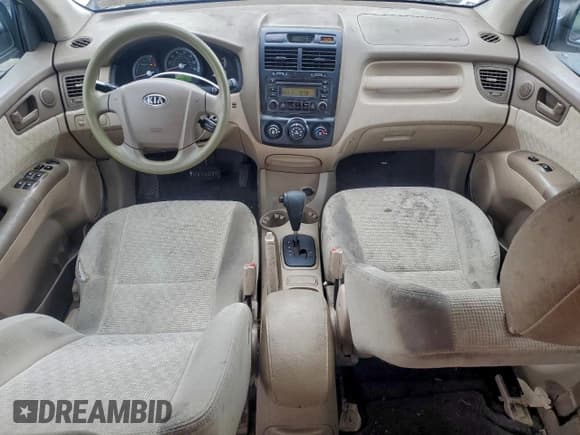 ✅ 2008 Kia Sportage LX • VIN: KNDJF724087506538 • Лот: 95385185. Опубликован ранее на Copart с пробегом 197 390 миль. Бесплатный доступ к архиву аукционных продаж из США и подробный отчёт об истории автомобиля на DreamBid. Изображение 8.