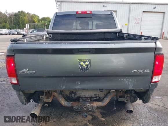 ✅ 2009 Dodge 1500 Laramie • VIN: 1D3HV13TX9J533875 • Lot: 43217410. Wystawiony na IAAI z przebiegiem 297 573 mil. Bezpłatny archiwum sprzedaży aukcyjnych z USA i szczegółowy raport historii pojazdu na DreamBid. Zdjęcie 6.