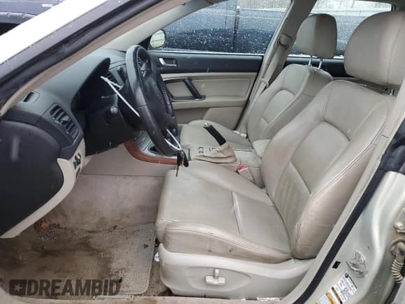 ✅ 2005 Subaru Outback Limited • VIN: 4S4BP62C456347751 • Lot: 85775604. Wystawiony na Copart z przebiegiem 173 557 mil. Bezpłatny archiwum sprzedaży aukcyjnych z USA i szczegółowy raport historii pojazdu na DreamBid. Zdjęcie 7.