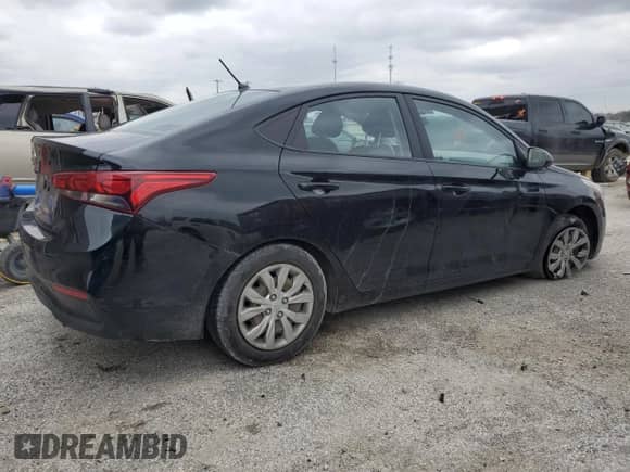 2020 Hyundai Accent SE z VIN 3KPC24A64LE126875, wystawiony jako Copart lot #46725644 z przebiegiem 66 962 mil mil oraz . Historia ofert i sprzedaży dostępna na DreamBid. Obrazek 3.