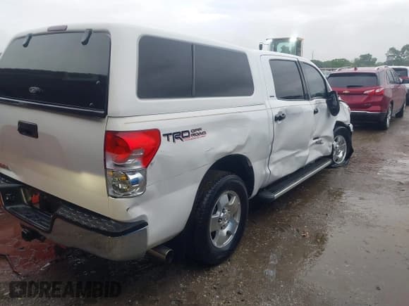 ✅ 2008 Toyota Tundra • VIN: 5TFEV54108X048057 • Lot: 42147886. Listed on IAAI with 201,041 mi. Free auction sales archive from the USA and detailed vehicle history report at DreamBid. Image 4.