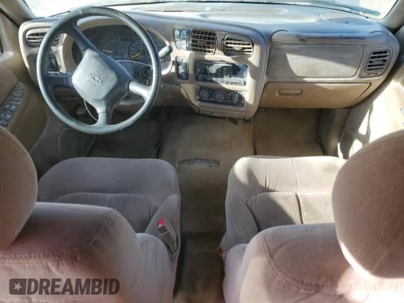 2000 Chevrolet Blazer LS with VIN 1GNDT13W6Y2206610, listed as a Copart auction lot 83566074 with 135,007 mi miles and Salvage title. Bid and sale history available at DreamBid. Image 8.