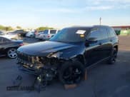 ✅ 2023 Jeep Grand Cherokee Altitude • VIN: 1C4RJGAG6PC662909 • Lot: 42916213. Wystawiony na IAAI z przebiegiem 24 008 mil. Bezpłatny archiwum sprzedaży aukcyjnych z USA i szczegółowy raport historii pojazdu na DreamBid. Zdjęcie 6.