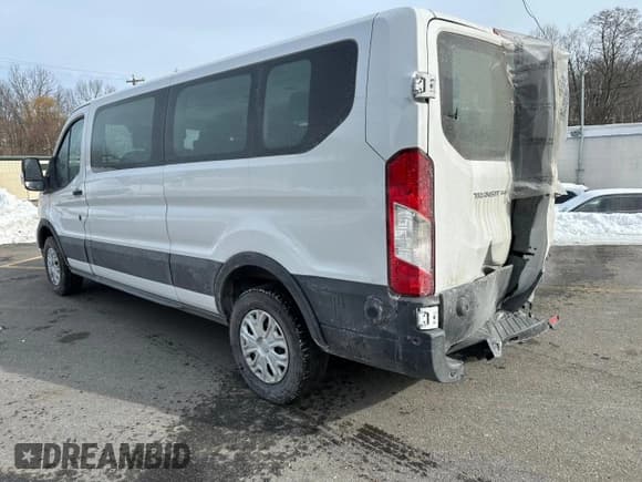 ✅ 2024 Ford Transit Passenger XL • VIN: 1FBAX2Y82RKA82339 • Lot: 45166695. Listed on Copart with 23,021 mi. Free auction sales archive from the USA and detailed vehicle history report at DreamBid. Image 2.
