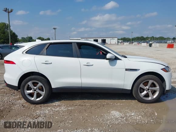 ✅ 2017 Jaguar F-Pace 35t Premium • VIN: SADCJ2BV2HA047507 • Лот: 43109699. Опубликован ранее на IAAI с пробегом 108 188 миль. Бесплатный доступ к архиву аукционных продаж из США и подробный отчёт об истории автомобиля на DreamBid. Изображение 13.