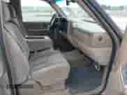 2005 Chevrolet Suburban Z71 с VIN 3GNFK16Z15G178686, выставлен на аукционе IAAI как лот 42437360 с пробегом 262 094 миль миль и . История ставок и продаж доступна на DreamBid. Изображение 5.