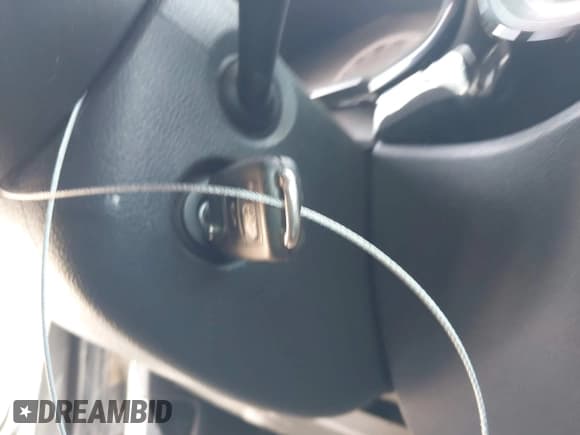 ✅ 2014 Volkswagen Beetle Entry • VIN: 3VWF17AT2EM641841 • Лот: 42538506. Опубликован ранее на IAAI с пробегом 177 253 миль. Бесплатный доступ к архиву аукционных продаж из США и подробный отчёт об истории автомобиля на DreamBid. Изображение 11.