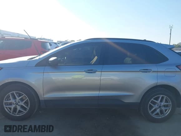 ✅ 2022 Ford Edge SE • VIN: 2FMPK4G96NBA24258 • Lot: 43424998. Listed on IAAI with 40,720 mi. Free auction sales archive from the USA and detailed vehicle history report at DreamBid. Image 14.