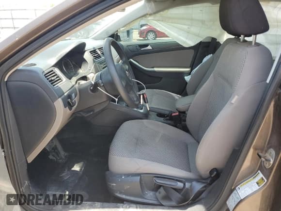 ✅ 2014 Volkswagen Jetta TDI w/Premium/Nav • VIN: 3VWLL7AJ4EM309671 • Lot: 53922295. Listed on Copart with 224,587 mi. Free auction sales archive from the USA and detailed vehicle history report at DreamBid. Image 7.