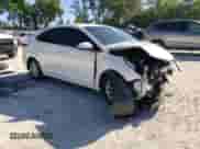 2022 Hyundai Accent SEL z VIN 3KPC24A61NE173476, wystawiony jako Copart lot #49725354 z przebiegiem 8 831 mil mil oraz . Historia ofert i sprzedaży dostępna na DreamBid. Obrazek 4.