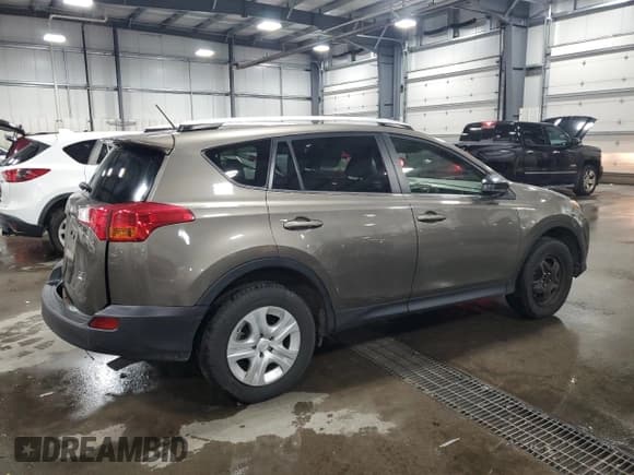 ✅ 2015 Toyota RAV4 LE • VIN: JTMBFREV4FD172517 • Лот: 85344055. Опубликован ранее на Copart с пробегом 53 279 миль. Бесплатный доступ к архиву аукционных продаж из США и подробный отчёт об истории автомобиля на DreamBid. Изображение 3.