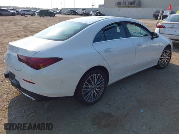 2025 Mercedes-Benz CLA 250 с VIN W1K5J4GBXSN509266, выставлен на аукционе IAAI как лот 43250720 с пробегом 31 733 миль миль и . История ставок и продаж доступна на DreamBid. Изображение 4.