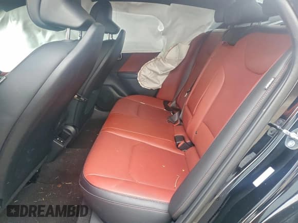 ✅ 2025 Kia K4 GT-Line • VIN: 3KPFW4DE5SE115564 • Lot: 94936055. Wystawiony na Copart z przebiegiem 2 166 mil. Bezpłatny archiwum sprzedaży aukcyjnych z USA i szczegółowy raport historii pojazdu na DreamBid. Zdjęcie 10.