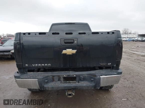 ✅ 2008 Chevrolet Silverado 2500HD 1LT • VIN: 1GCHC23628F201140 • Лот: 41531542. Опубликован ранее на IAAI с пробегом 163 602 миль. Бесплатный доступ к архиву аукционных продаж из США и подробный отчёт об истории автомобиля на DreamBid. Изображение 16.