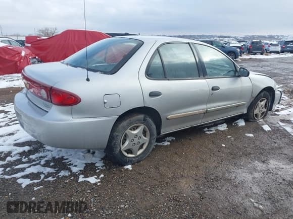 ✅ 2004 Chevrolet Cavalier • VIN: 1G1JC52FX47310284 • Lot: 43839104. Listed on IAAI with 196,533 mi. Free auction sales archive from the USA and detailed vehicle history report at DreamBid. Image 4.