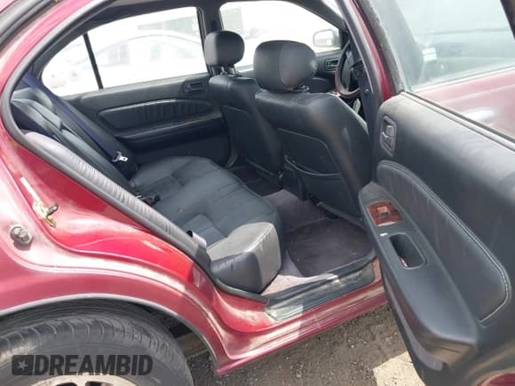 ✅ 1995 Nissan Maxima GLE • VIN: JN1CA21D4ST044224 • Lot: 42511222. Listed on IAAI with 200,581 mi. Free auction sales archive from the USA and detailed vehicle history report at DreamBid. Image 8.