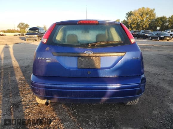 ✅ 2005 Ford Focus S • VIN: 3FAFP31N35R132782 • Lot: 82307455. Wystawiony na Copart z przebiegiem 108 999 mil. Bezpłatny archiwum sprzedaży aukcyjnych z USA i szczegółowy raport historii pojazdu na DreamBid. Zdjęcie 6.