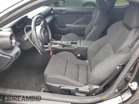 ✅ 2022 Toyota 86 • VIN: JF1ZNBC10N8752756 • Лот: 63600085. Опубликован ранее на Copart с пробегом 11 312 миль. Бесплатный доступ к архиву аукционных продаж из США и подробный отчёт об истории автомобиля на DreamBid. Изображение 7.