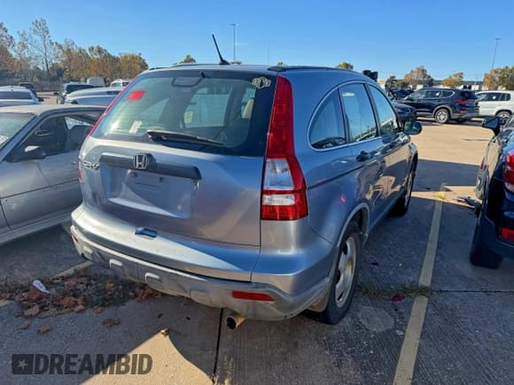 ✅ 2007 Honda CR-V LX • VIN: JHLRE383X7C073266 • Lot: 94758605. Wystawiony na Copart z przebiegiem 193 006 mil. Bezpłatny archiwum sprzedaży aukcyjnych z USA i szczegółowy raport historii pojazdu na DreamBid. Zdjęcie 4.