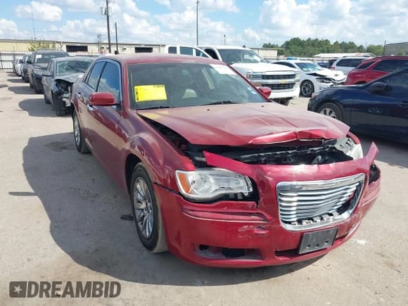 ✅ 2014 Chrysler 300 • VIN: 2C3CCAAG3EH205776 • Lot: 43407047. Wystawiony na IAAI z przebiegiem 154 749 mil. Bezpłatny archiwum sprzedaży aukcyjnych z USA i szczegółowy raport historii pojazdu na DreamBid. Zdjęcie 1.