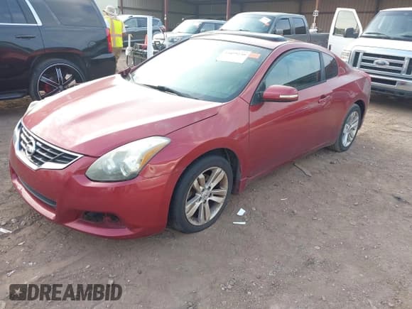 ✅ 2013 Nissan Altima S • VIN: 1N4AL2EPXDC208961 • Lot: 43059230. Wystawiony na IAAI z przebiegiem 165 378 mil. Bezpłatny archiwum sprzedaży aukcyjnych z USA i szczegółowy raport historii pojazdu na DreamBid. Zdjęcie 2.