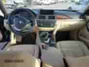 2014 BMW 3 Series 328i z VIN WBA3C1C57EK115074, wystawiony jako Copart lot #89925345 z przebiegiem 131 138 mil mil oraz Szkoda całkowita • Salvage title. Historia ofert i sprzedaży dostępna na DreamBid. Obrazek 8.