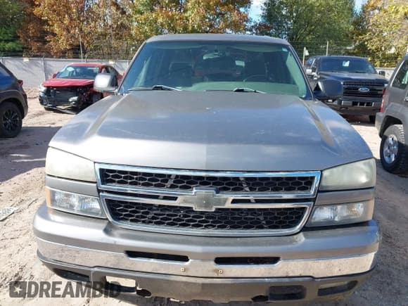 ✅ 2006 Chevrolet Silverado 1500 LT1 • VIN: 2GCEK13TX61232324 • Лот: 43490030. Опубликован ранее на IAAI с пробегом 226 775 миль. Бесплатный доступ к архиву аукционных продаж из США и подробный отчёт об истории автомобиля на DreamBid. Изображение 12.