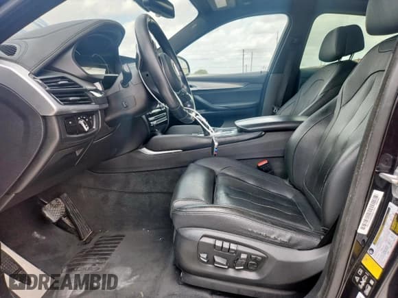 ✅ 2016 BMW X6 xDrive35i • VIN: 5UXKU2C56G0N78810 • Lot: 61196145. Wystawiony na Copart z przebiegiem 108 709 mil. Bezpłatny archiwum sprzedaży aukcyjnych z USA i szczegółowy raport historii pojazdu na DreamBid. Zdjęcie 7.