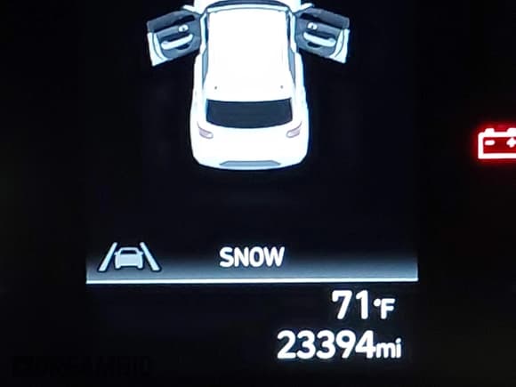 ✅ 2023 Hyundai Venue SEL • VIN: KMHRC8A36PU228699 • Lot: 40877685. Listed on IAAI with 23,394 mi. Free auction sales archive from the USA and detailed vehicle history report at DreamBid. Image 16.