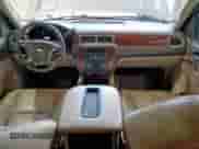 2010 Chevrolet Suburban LT с VIN 1GNUCJE06AR222604, выставлен на аукционе Copart как лот 61961725 с пробегом 206 588 миль миль и Чистый • Clean title. История ставок и продаж доступна на DreamBid. Изображение 8.