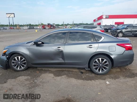 ✅ 2017 Nissan Altima SR • VIN: 1N4AL3AP4HC205183 • Лот: 42657549. Опубликован ранее на IAAI с пробегом 95 619 миль. Бесплатный доступ к архиву аукционных продаж из США и подробный отчёт об истории автомобиля на DreamBid. Изображение 13.