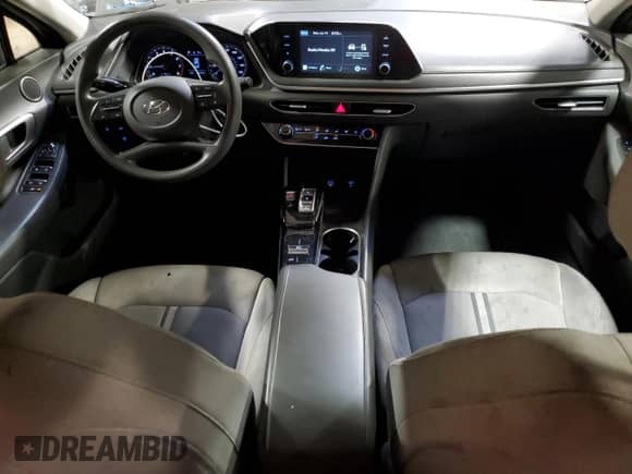 2021 Hyundai Sonata SE z VIN 5NPEG4JA2MH114851, wystawiony jako Copart lot #63607935 z przebiegiem 72 107 mil mil oraz Czysty tytuł • Clean title. Historia ofert i sprzedaży dostępna na DreamBid. Obrazek 8.