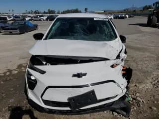 ✅ 2023 Chevrolet Bolt EV 2LT • VIN: 1G1FX6S06P4138370 • Lot: 49535234. Wystawiony na Copart z przebiegiem 12 879 mil. Bezpłatny archiwum sprzedaży aukcyjnych z USA i szczegółowy raport historii pojazdu na DreamBid. Zdjęcie 5.