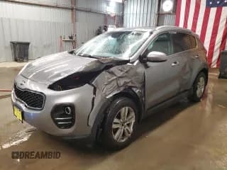 ✅ 2018 Kia Sportage LX • VIN: KNDPMCAC6J7378491 • Lot: 82382495. Wystawiony na Copart z przebiegiem 93 383 mil. Bezpłatny archiwum sprzedaży aukcyjnych z USA i szczegółowy raport historii pojazdu na DreamBid. Zdjęcie 1.