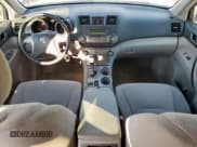 ✅ 2009 Toyota Highlander Sport • VIN: JTEDS43A892075551 • Lot: 82300575. Listed on Copart with 125,513 mi. Free auction sales archive from the USA and detailed vehicle history report at DreamBid. Image 8.