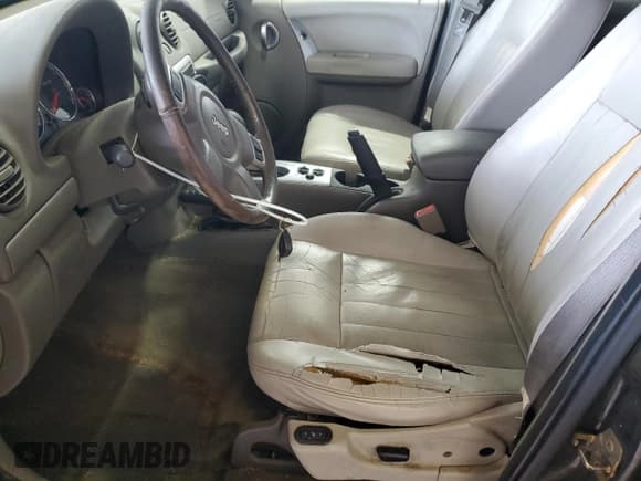 ✅ 2005 Jeep Liberty Limited • VIN: 1J4GL58K05W507486 • Лот: 86287345. Опубликован ранее на Copart с пробегом 230 332 миль. Бесплатный доступ к архиву аукционных продаж из США и подробный отчёт об истории автомобиля на DreamBid. Изображение 7.