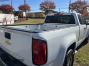 ✅ 2019 Chevrolet Colorado 2WD Work Truck • VIN: 1GCHSBEA0K1161536 • Lot: 43651787. Wystawiony na IAAI z przebiegiem 159 989 mil. Bezpłatny archiwum sprzedaży aukcyjnych z USA i szczegółowy raport historii pojazdu na DreamBid. Zdjęcie 4.