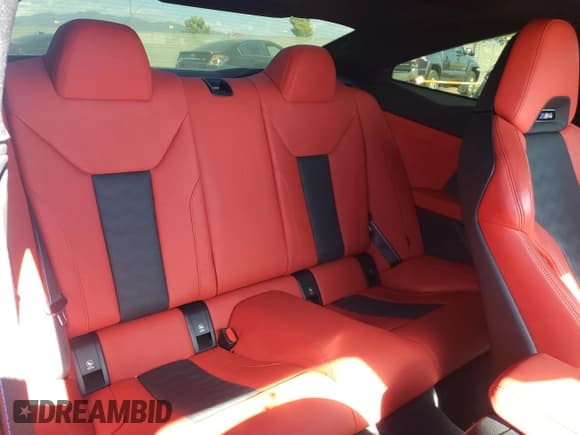 ✅ 2022 BMW M4 Competition xDrive • VIN: WBS43AZ01NCK99479 • Lot: 46399964. Listed on Copart with 7,435 mi. Free auction sales archive from the USA and detailed vehicle history report at DreamBid. Image 10.