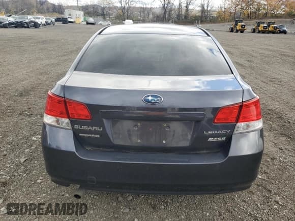✅ 2013 Subaru Legacy Premium • VIN: 4S3BMBC68D3048939 • Lot: 91457975. Wystawiony na Copart z przebiegiem 164 028 mil. Bezpłatny archiwum sprzedaży aukcyjnych z USA i szczegółowy raport historii pojazdu na DreamBid. Zdjęcie 6.