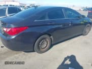 ✅ 2013 Hyundai Sonata GLS • VIN: 5NPEB4AC2DH553290 • Лот: 43305927. Опубликован ранее на IAAI с пробегом 231 170 миль. Бесплатный доступ к архиву аукционных продаж из США и подробный отчёт об истории автомобиля на DreamBid. Изображение 4.