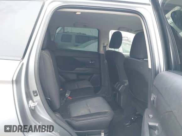 2019 Mitsubishi Outlander ES z VIN JA4AD2A38KZ007588, wystawiony jako IAAI lot #43095792 z przebiegiem 86 053 mil mil oraz . Historia ofert i sprzedaży dostępna na DreamBid. Obrazek 8.