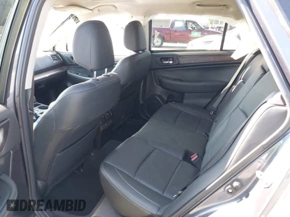 ✅ 2016 Subaru Outback Limited • VIN: 4S4BSENC4G3309171 • Lot: 42151793. Wystawiony na IAAI z przebiegiem 51 799 mil. Bezpłatny archiwum sprzedaży aukcyjnych z USA i szczegółowy raport historii pojazdu na DreamBid. Zdjęcie 8.