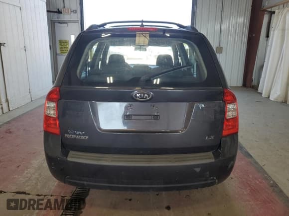 ✅ 2008 Kia Rondo LX • VIN: KNAFG525987149132 • Лот: 80448555. Опубликован ранее на Copart с пробегом 135 797 миль. Бесплатный доступ к архиву аукционных продаж из США и подробный отчёт об истории автомобиля на DreamBid. Изображение 6.